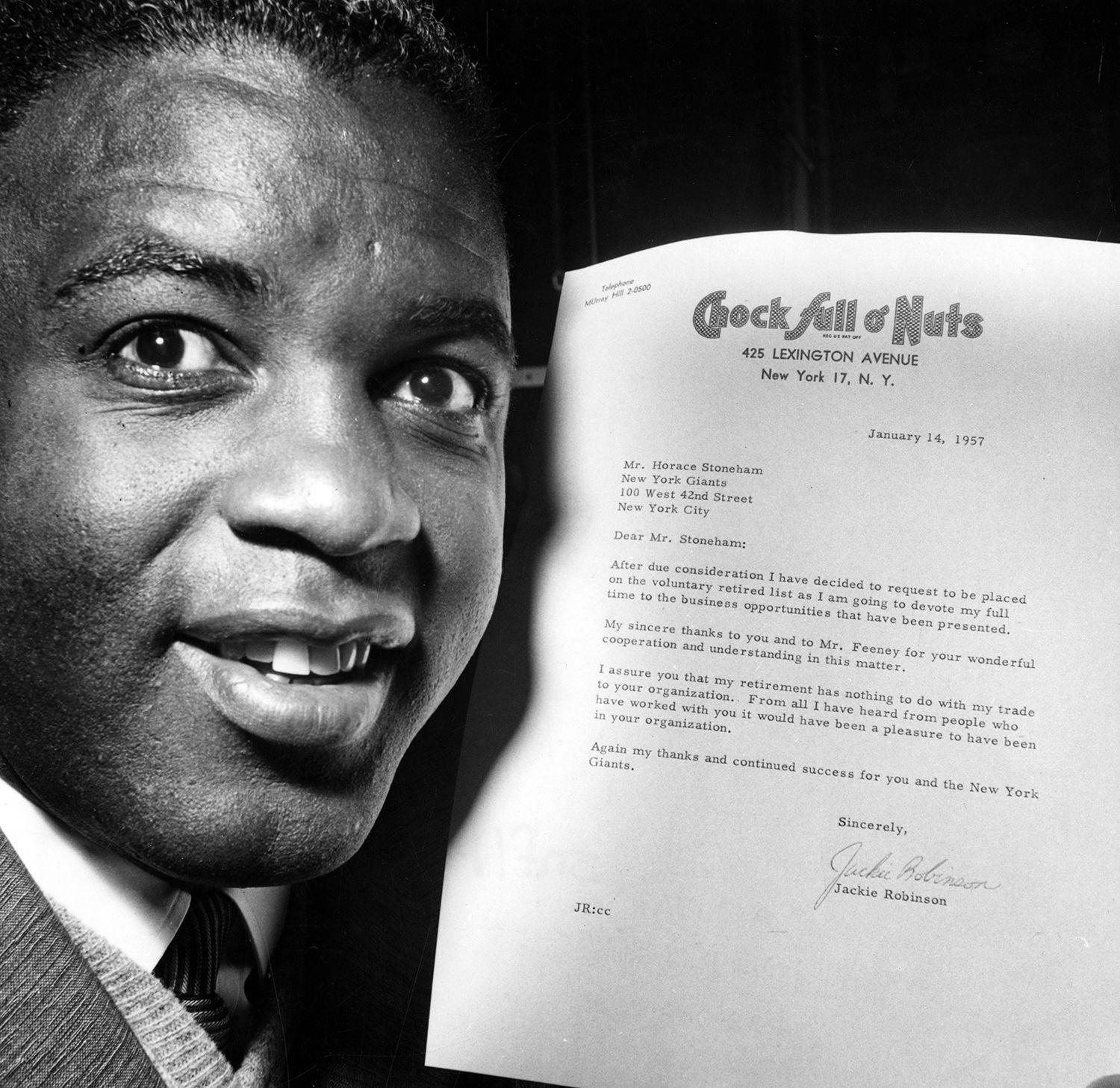 Jackie Robinson retires following trade to Giants Baseball Hall of Fame